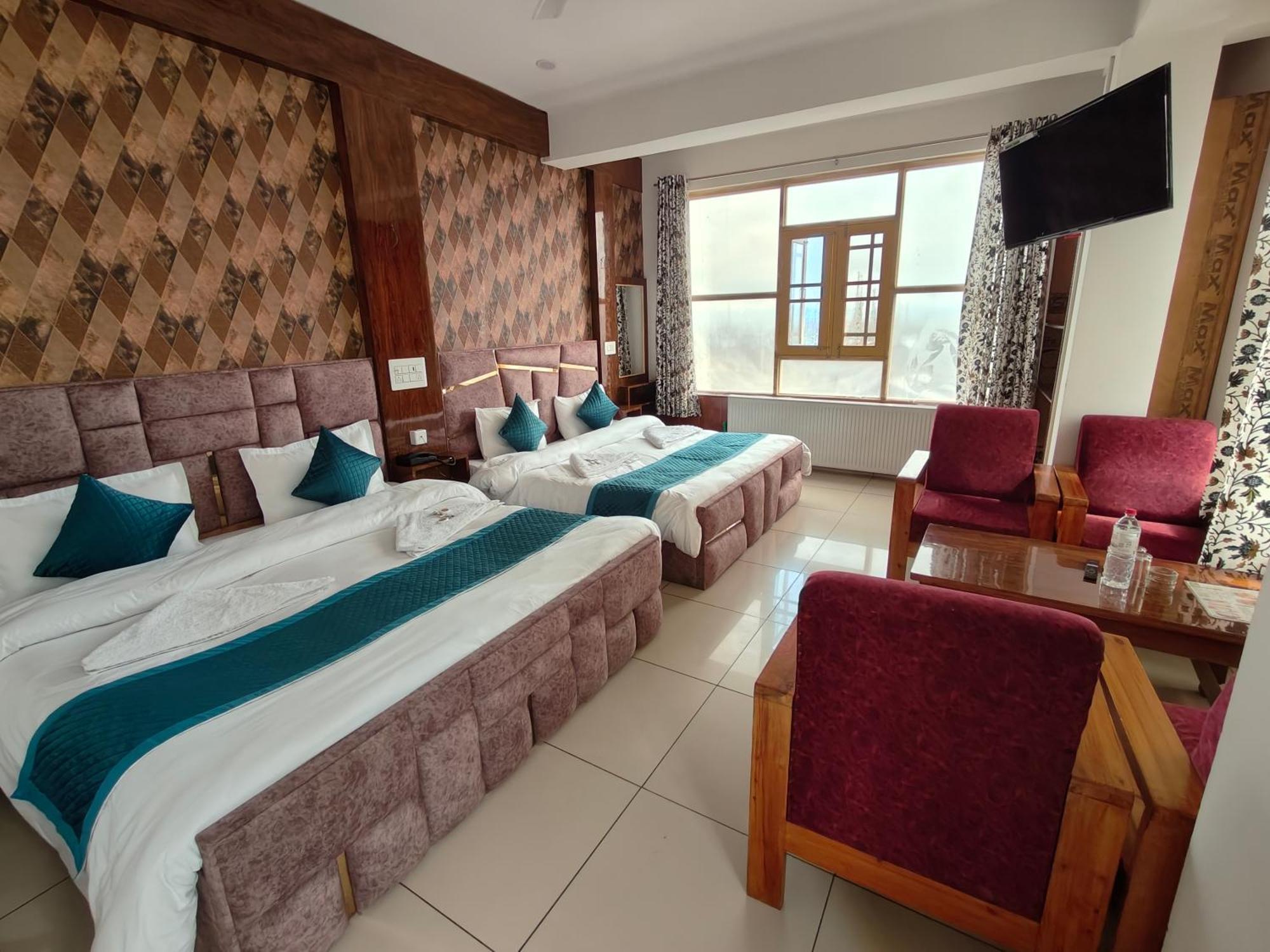 Gulmarg Gs Residency Hotel Room photo